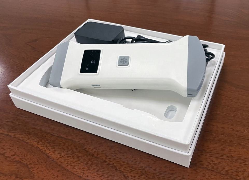 IPX7 highly waterproof wireless ultrasound scanner